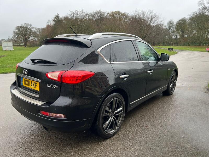 INFINITI EX