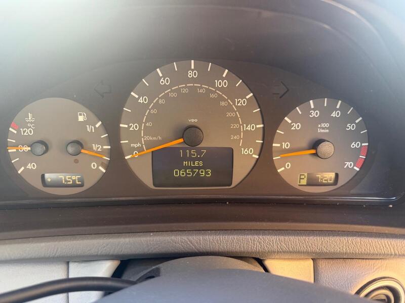 MERCEDES-BENZ CLK