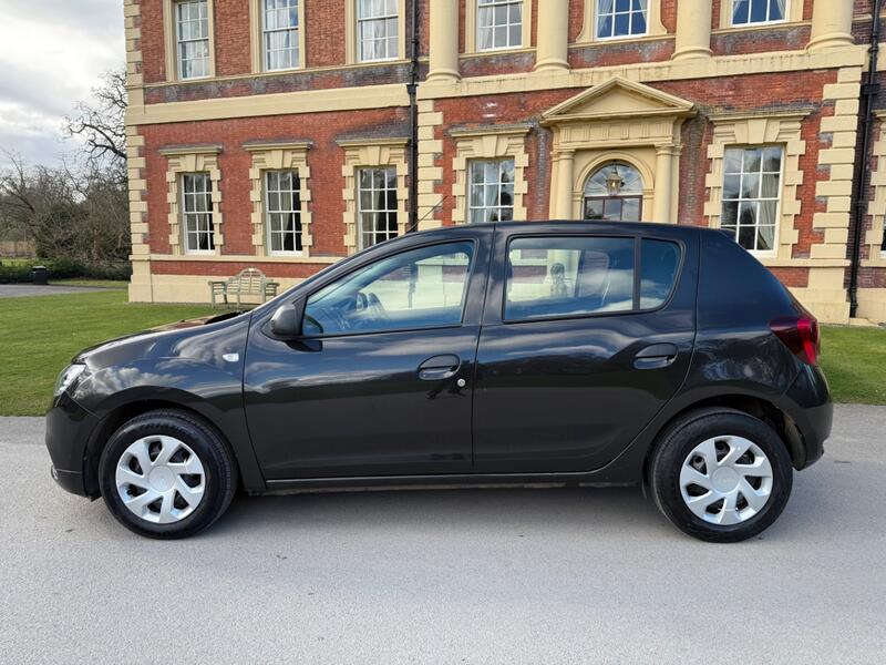 DACIA SANDERO