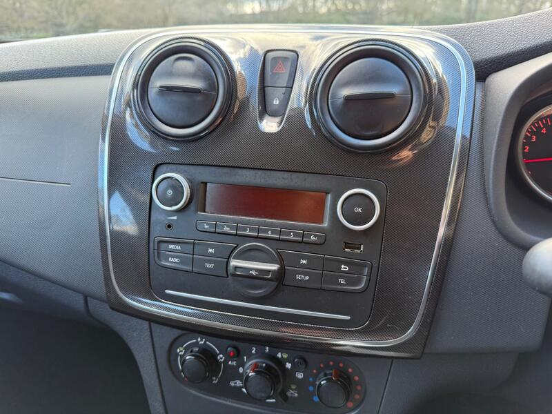 DACIA SANDERO