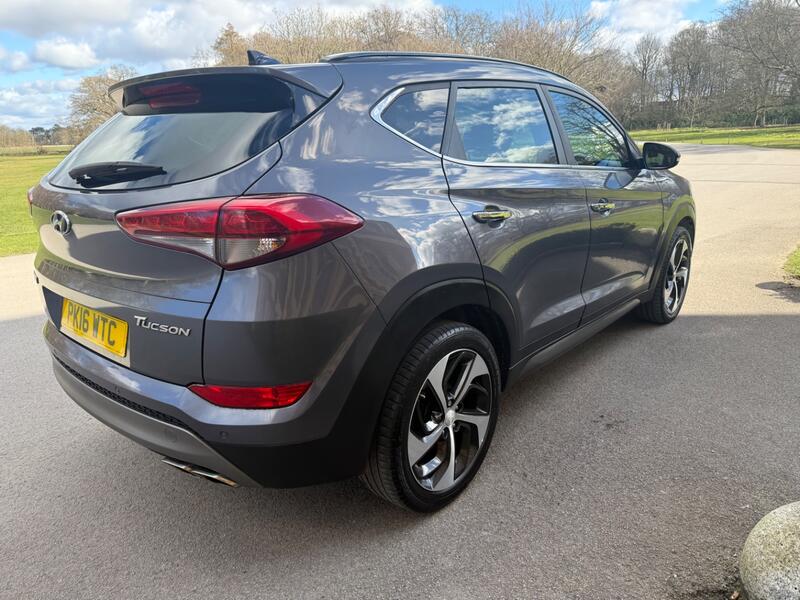 HYUNDAI TUCSON