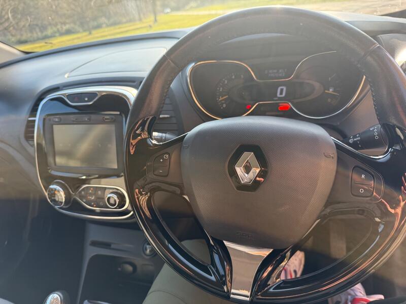 RENAULT CAPTUR