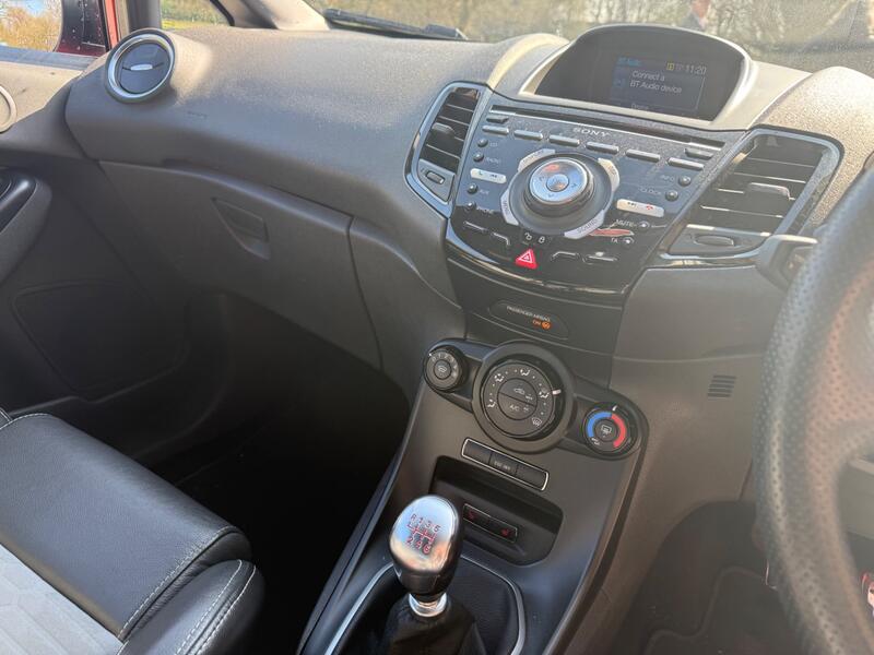 FORD FIESTA